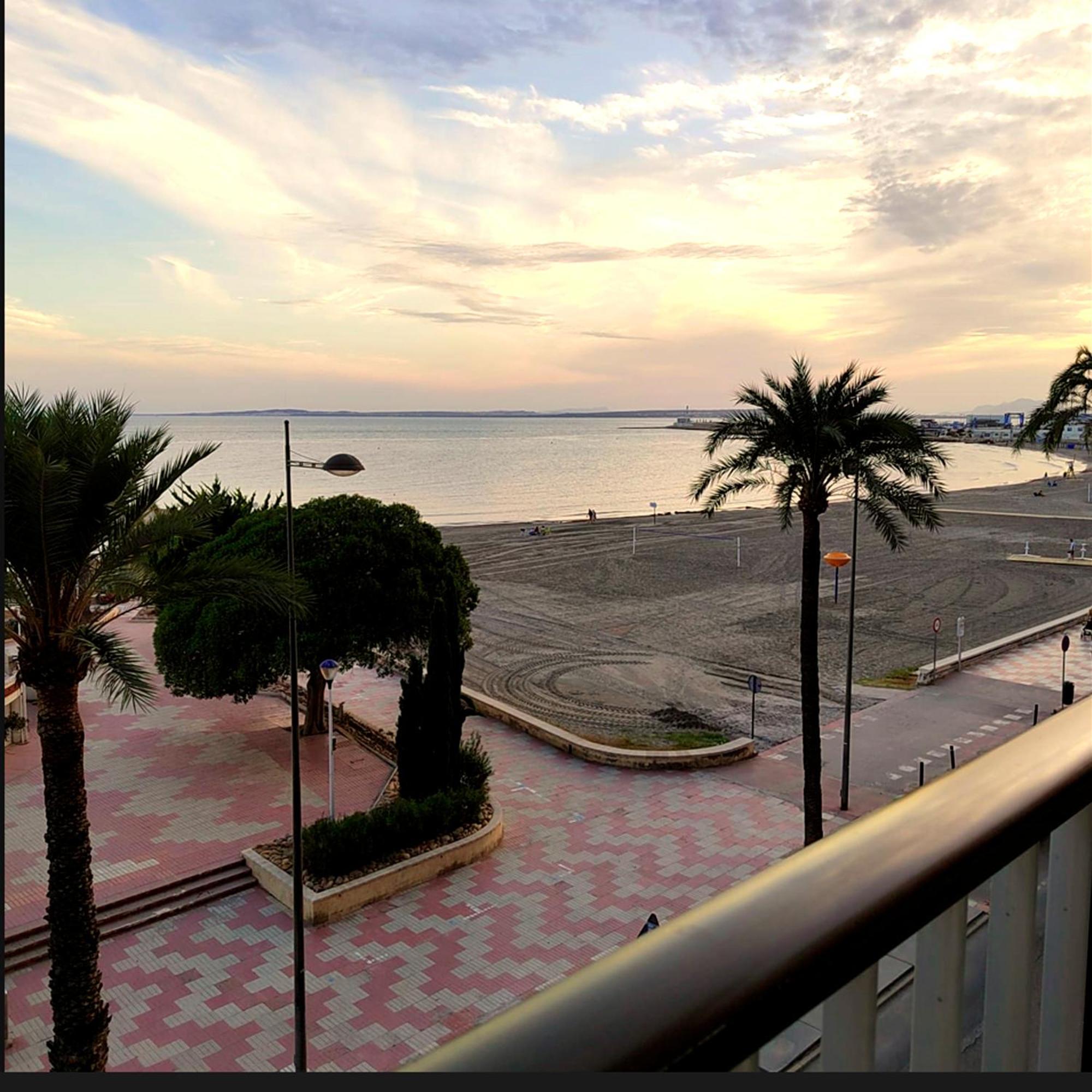 Apartamento Santa Pola Primera Linea De Playa Esterno foto